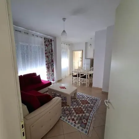Isabel's With Balcony Lägenhet